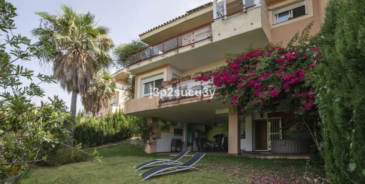 Sale of semi-detached house in Estepona 32