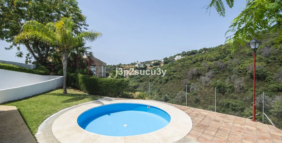 Sale of semi-detached house in Estepona 42