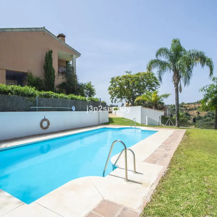 Venta de casa pareada en Estepona