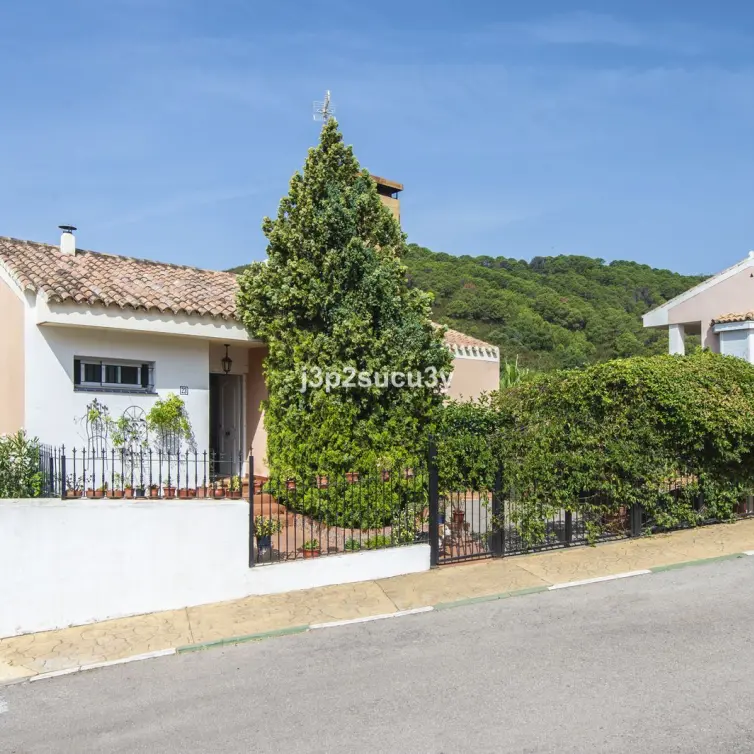 Venta de casa pareada en Estepona