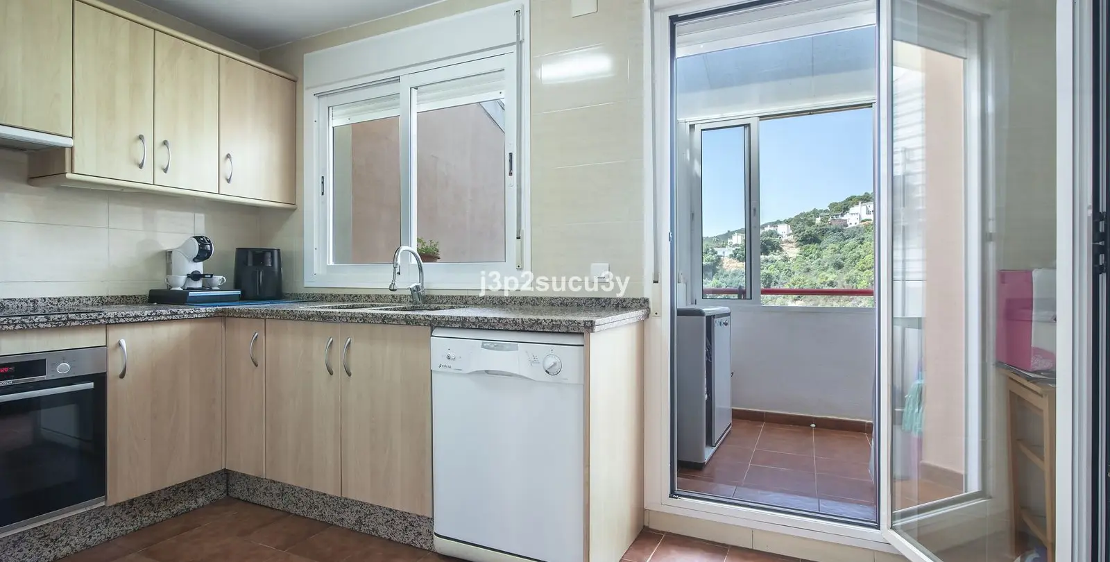 Продажа дома на две семьи в Estepona 10