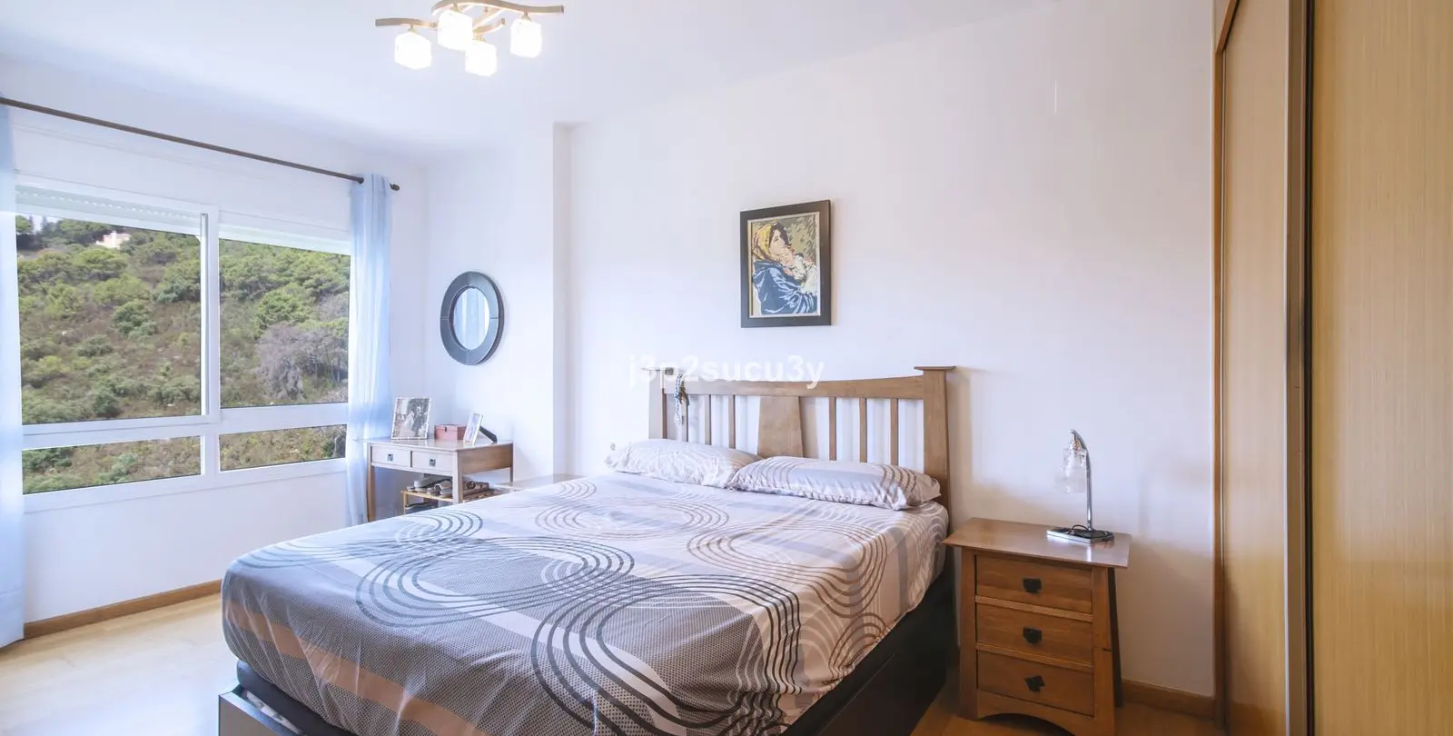 Продажа дома на две семьи в Estepona 22