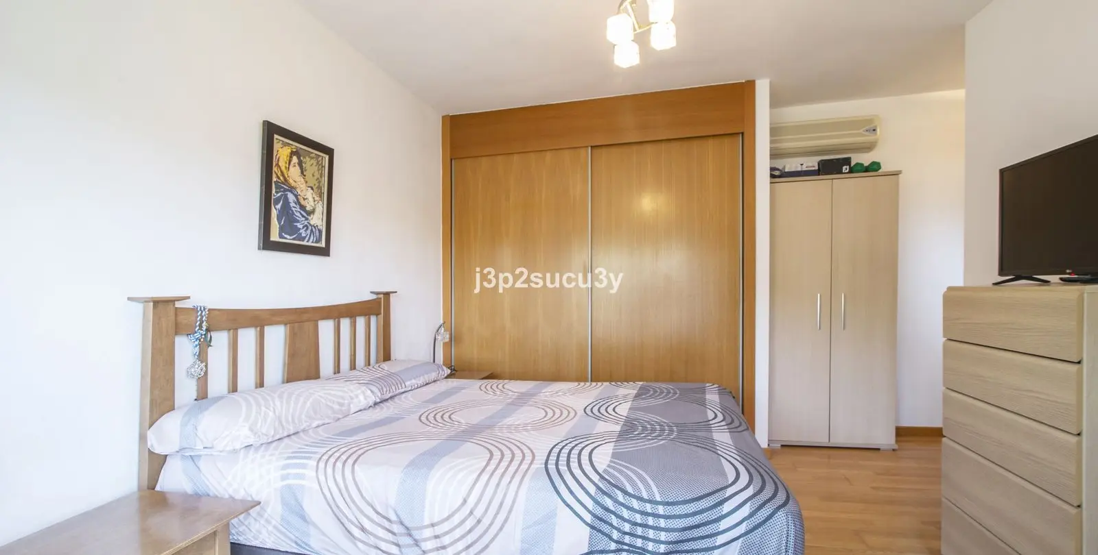 Продажа дома на две семьи в Estepona 23