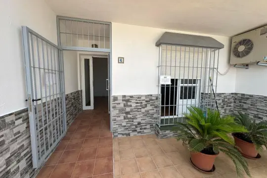 Image 6 thumb
