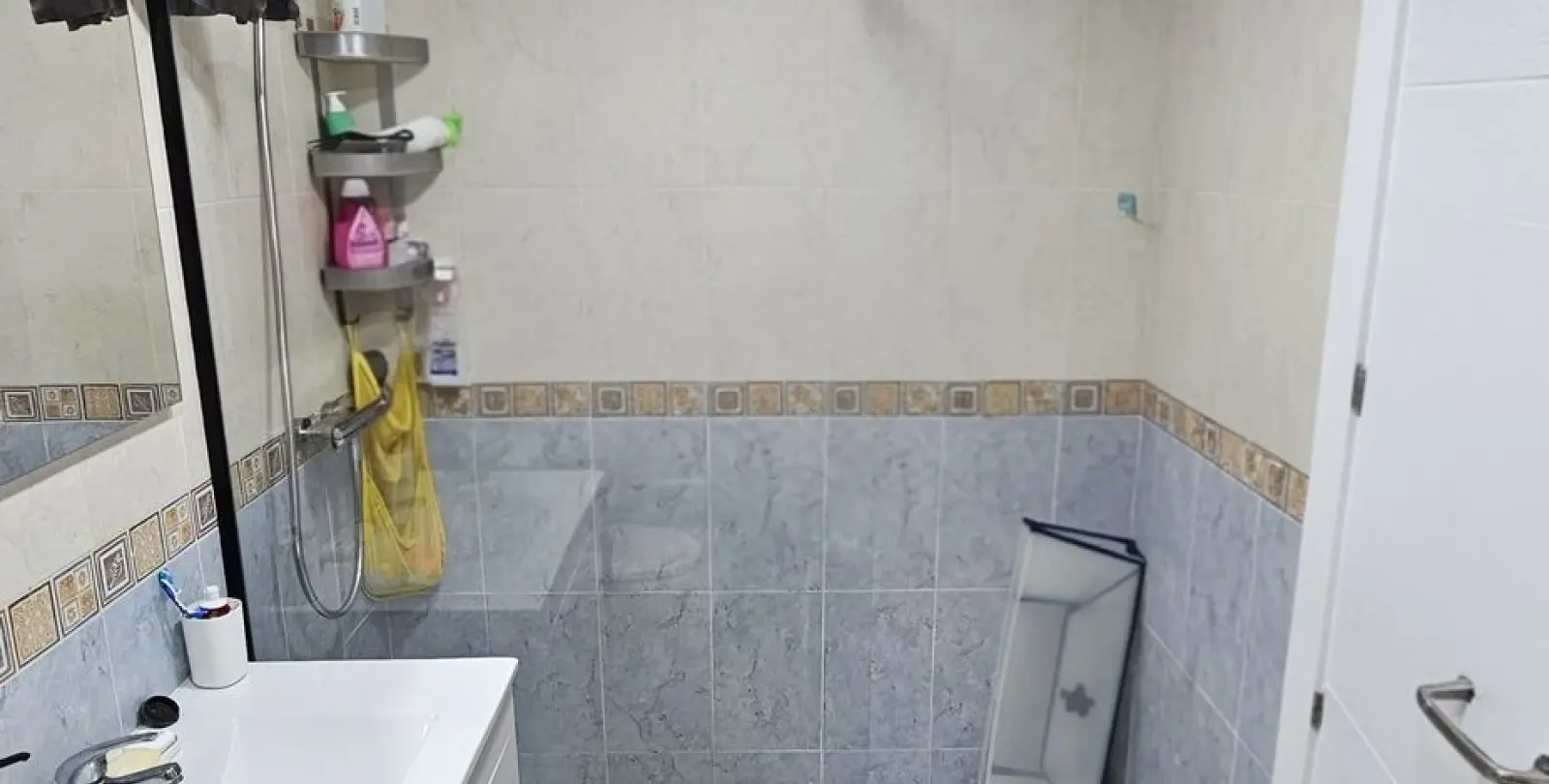 Продажа апартаментов на первом этаже в Estepona 12