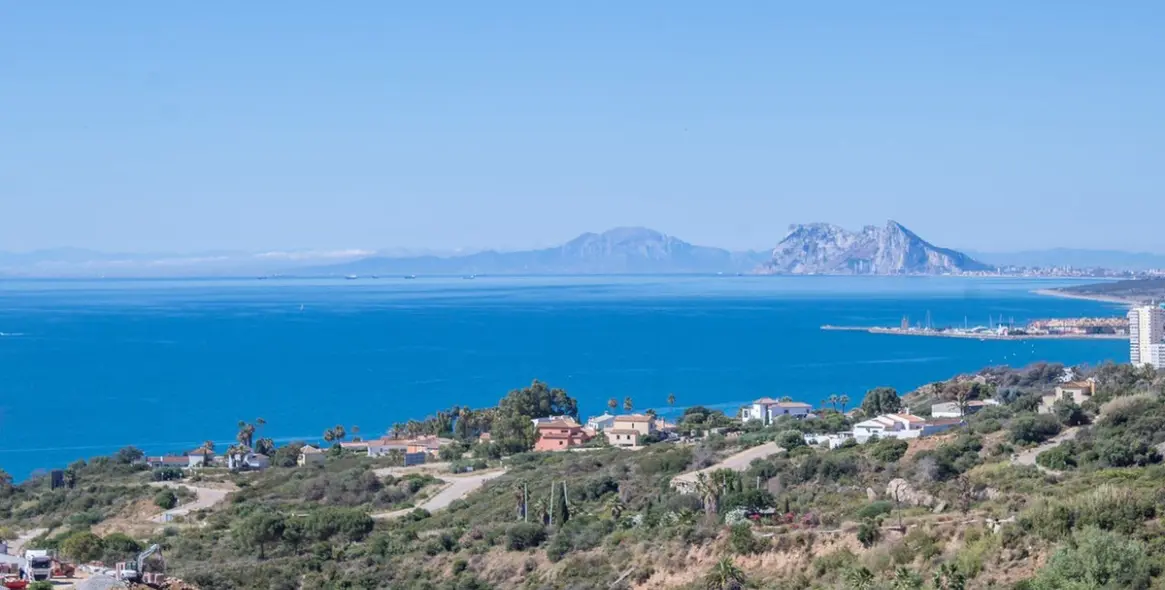 Продажа апартаментов на первом этаже в Manilva 1