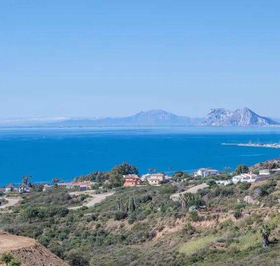 Продажа апартаментов на первом этаже в Manilva