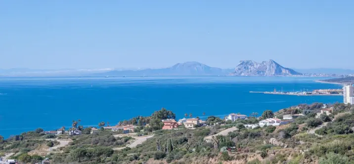 Продажа апартаментов на первом этаже в Manilva 0