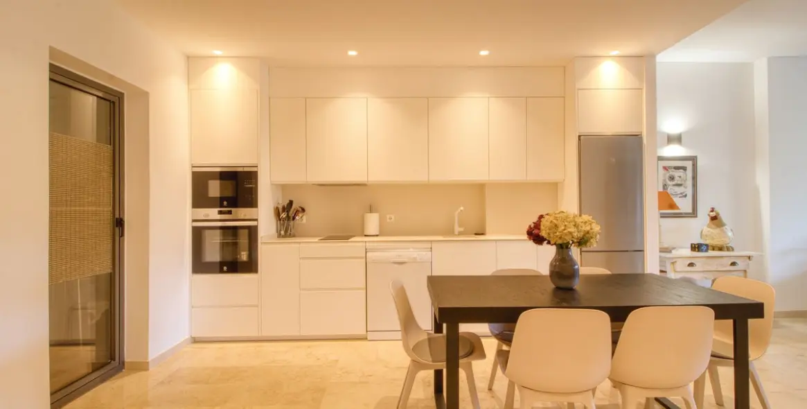 Продажа апартаментов на первом этаже в Manilva 5