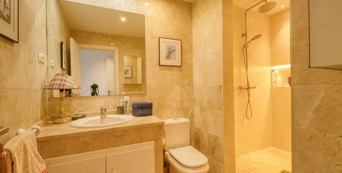 Продажа апартаментов на первом этаже в Manilva 14