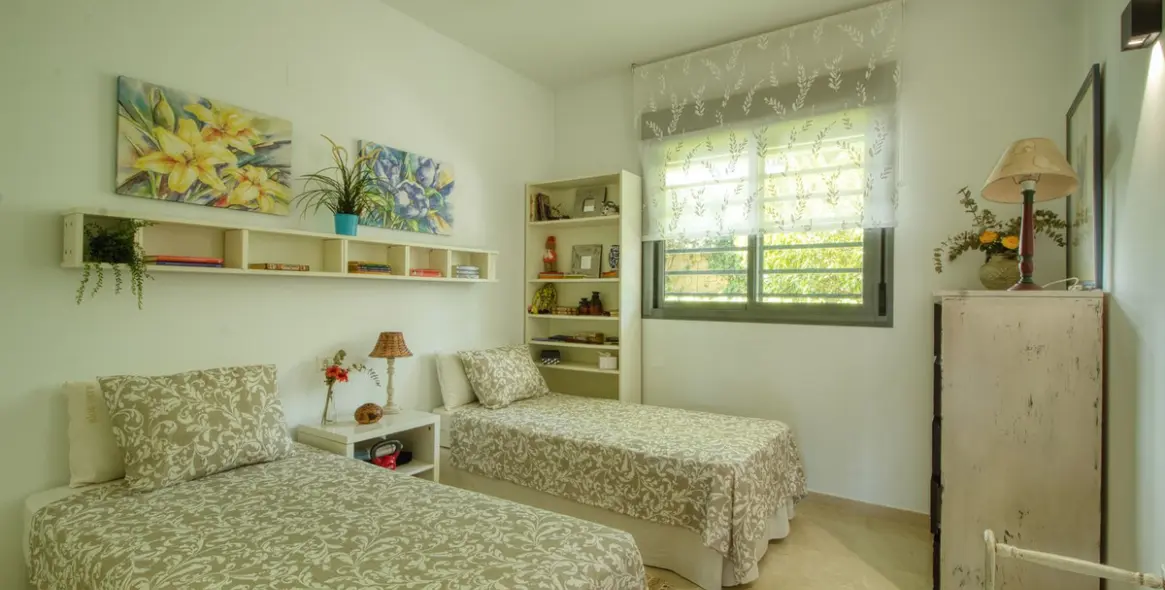 Продажа апартаментов на первом этаже в Manilva 18