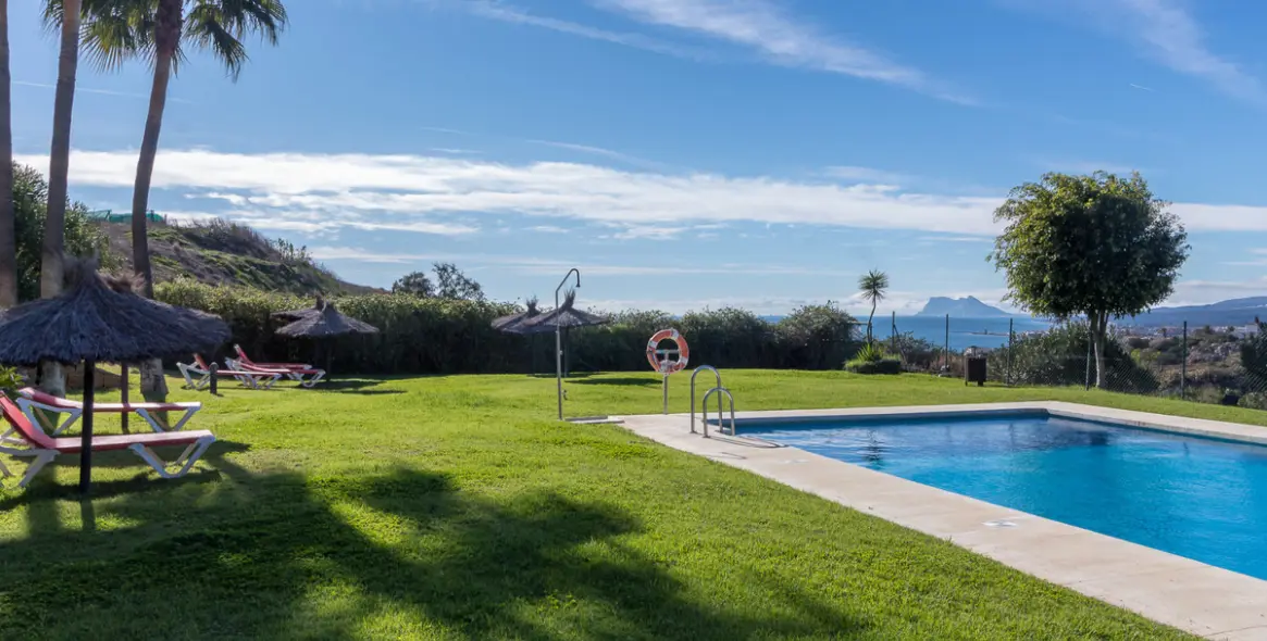 Продажа апартаментов на первом этаже в Manilva 28