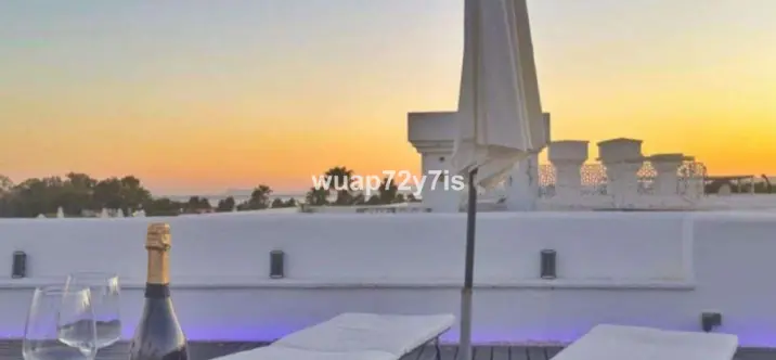 Penthouse R5142793 1