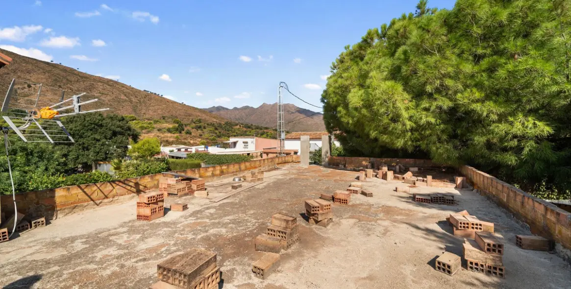 Продажа  отдельно стоящей виллы в Mijas 22