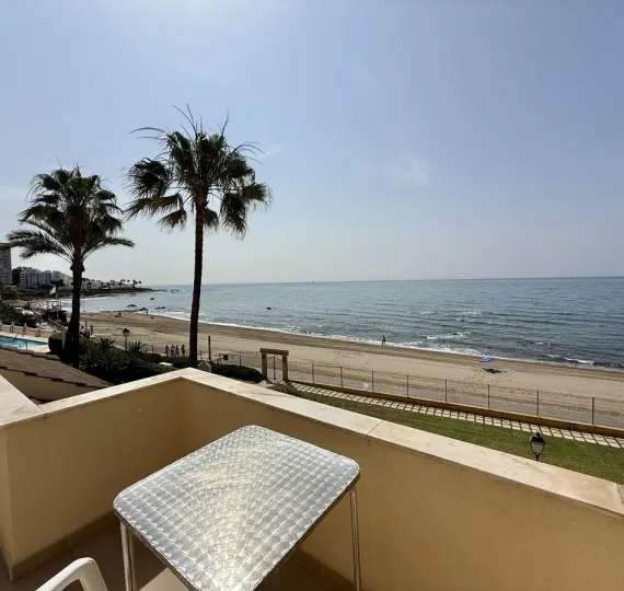 Sale of middle floor apartment in Riviera del Sol