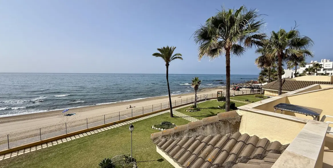 Sale of middle floor apartment in Riviera del Sol 2
