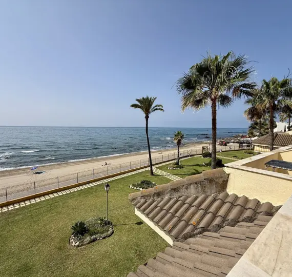 Sale of middle floor apartment in Riviera del Sol
