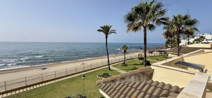 Sale of middle floor apartment in Riviera del Sol 1