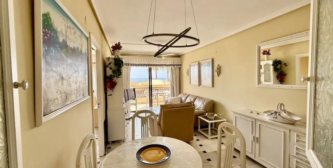 Sale of middle floor apartment in Riviera del Sol 15