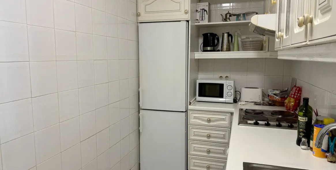 Sale of middle floor apartment in Riviera del Sol 18