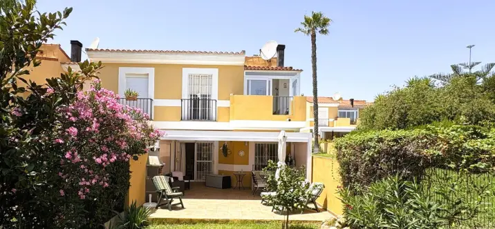Sale of townhouse in La Duquesa 0