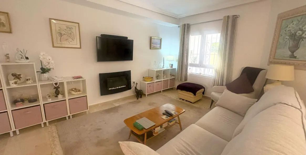 Sale of townhouse in La Duquesa 7