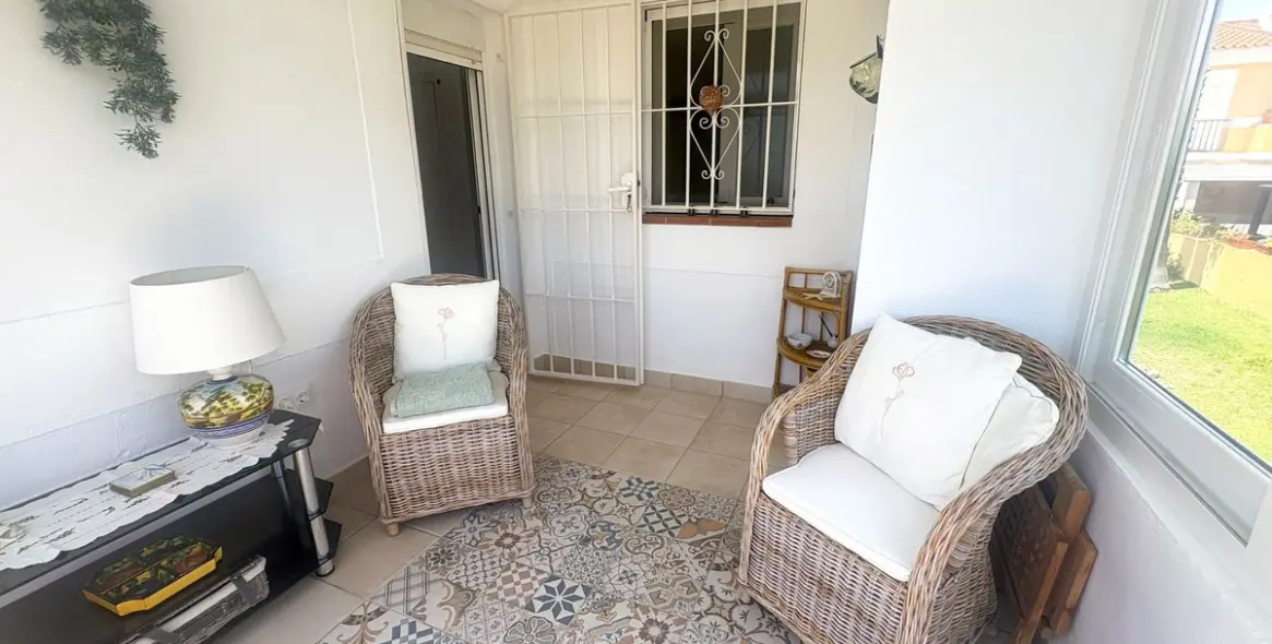 Sale of townhouse in La Duquesa 13