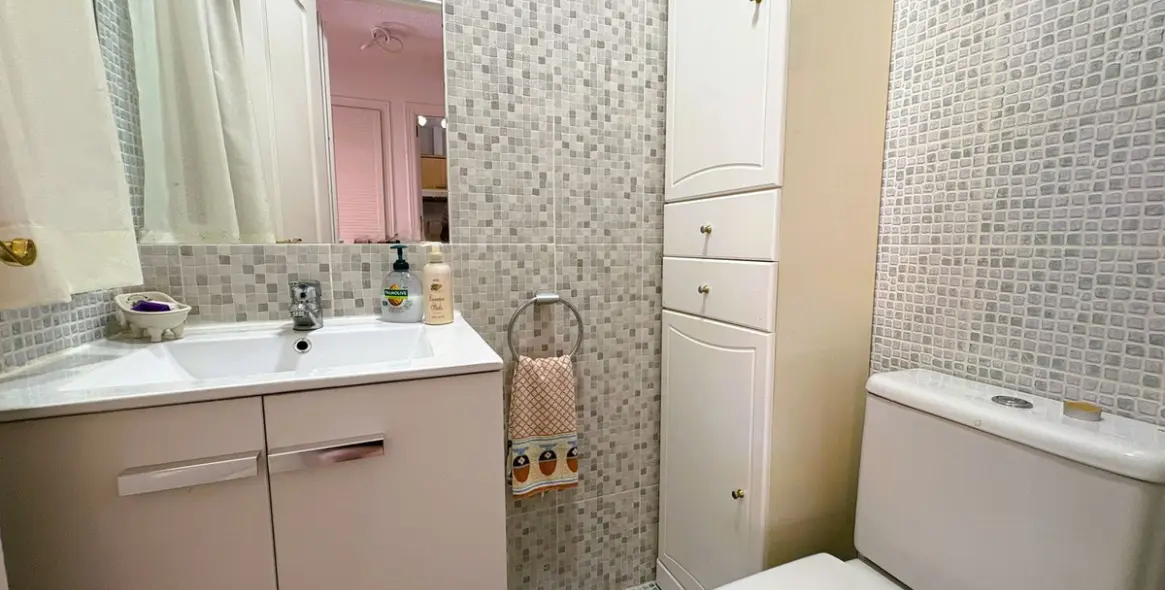 Sale of townhouse in La Duquesa 19