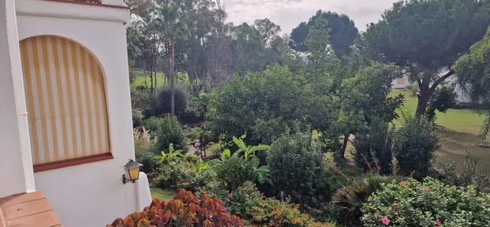 Продажа апартаментов на среднем этаже в Nueva Andalucía 1