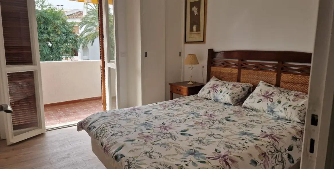 Venta de apartamento en planta media en Nueva Andalucía 5