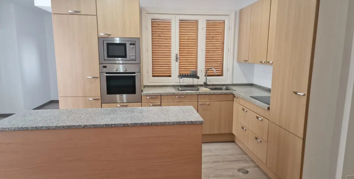 Venta de apartamento en planta media en Nueva Andalucía 16