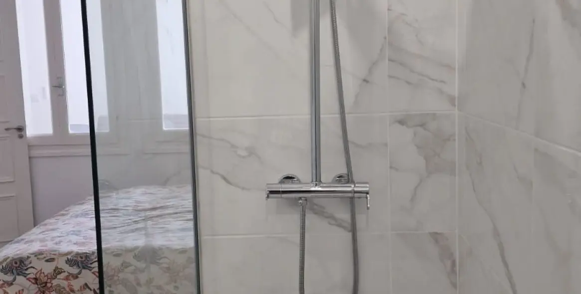 Venta de apartamento en planta media en Nueva Andalucía 19