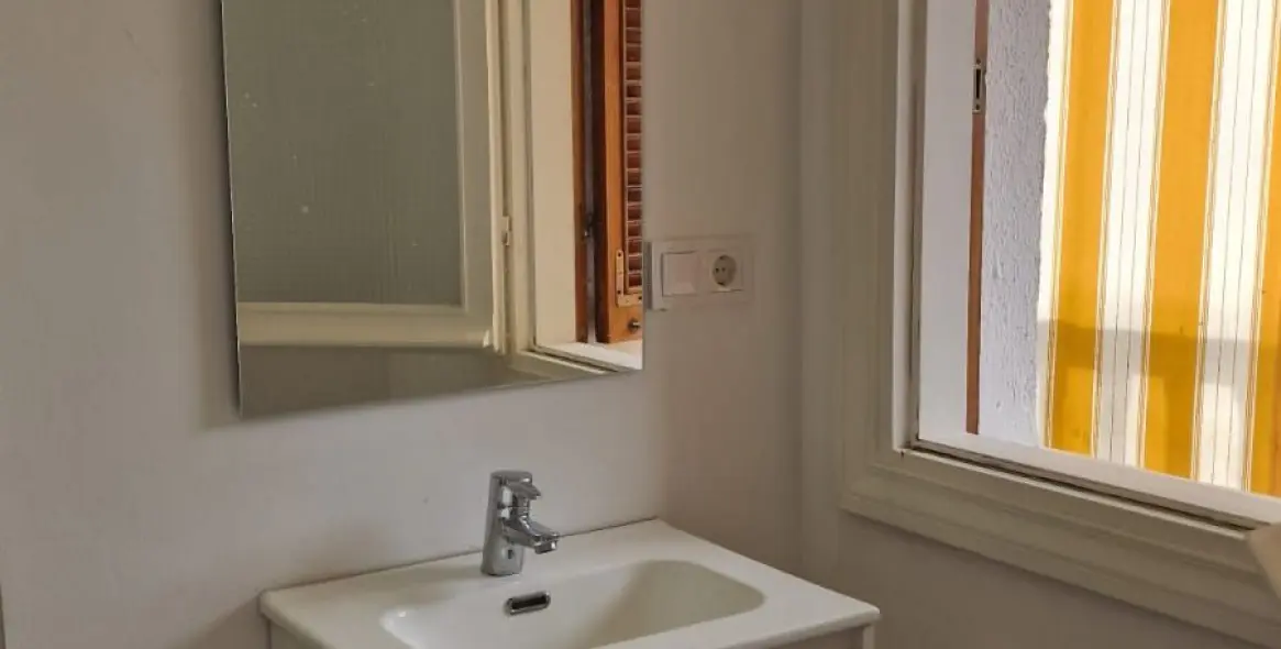 Sale of middle floor apartment in Nueva Andalucía 23