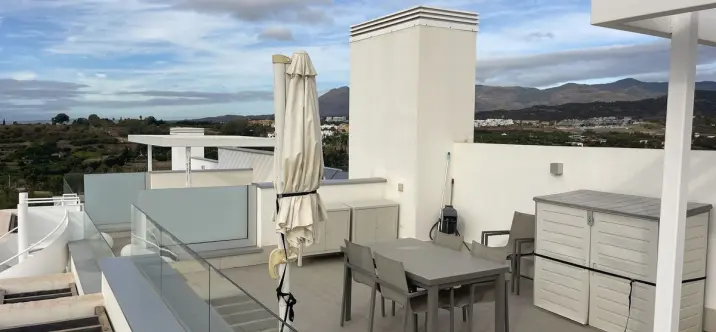 Penthouse R5132107 2