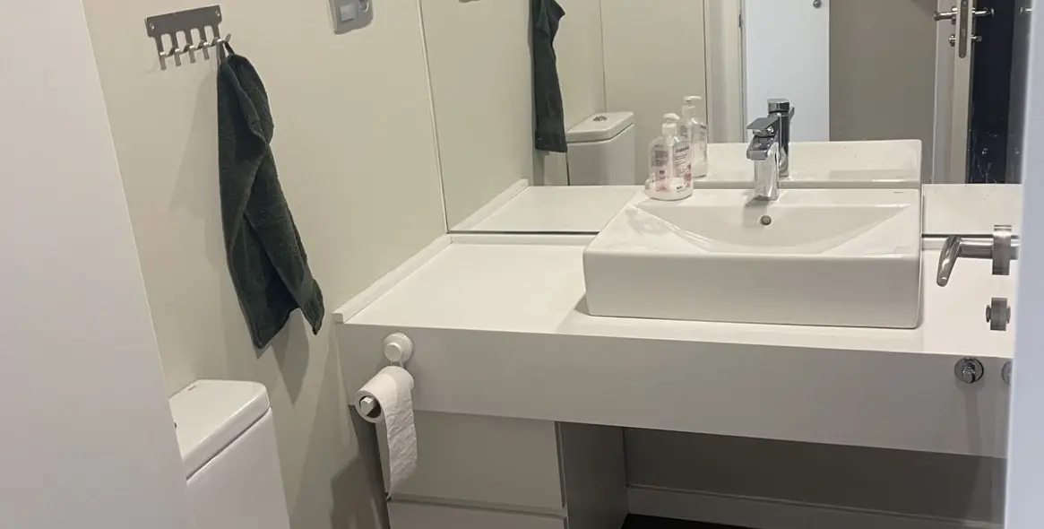 Sale of penthouse in Estepona 12