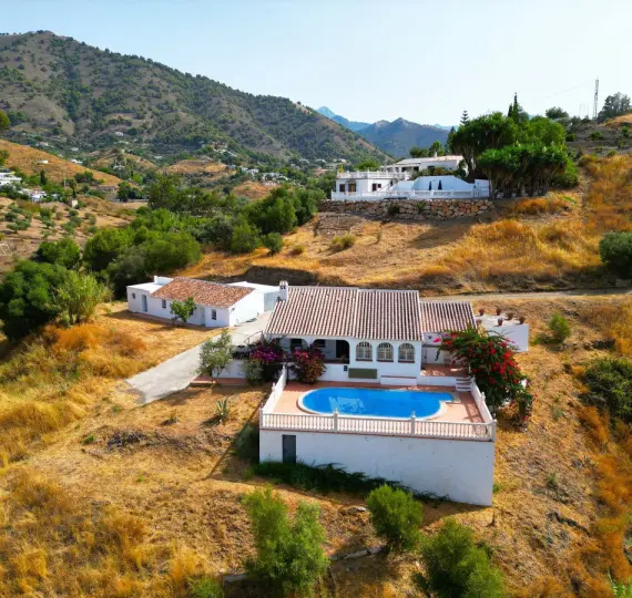 Sale of detached villa in Cómpeta