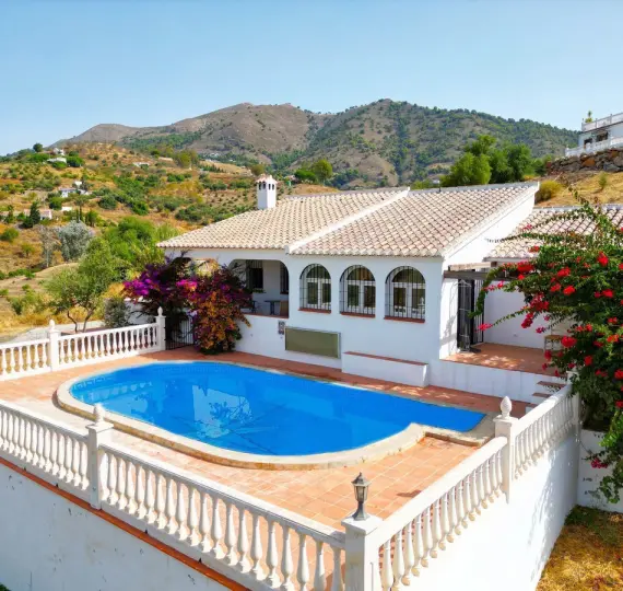 Sale of detached villa in Cómpeta