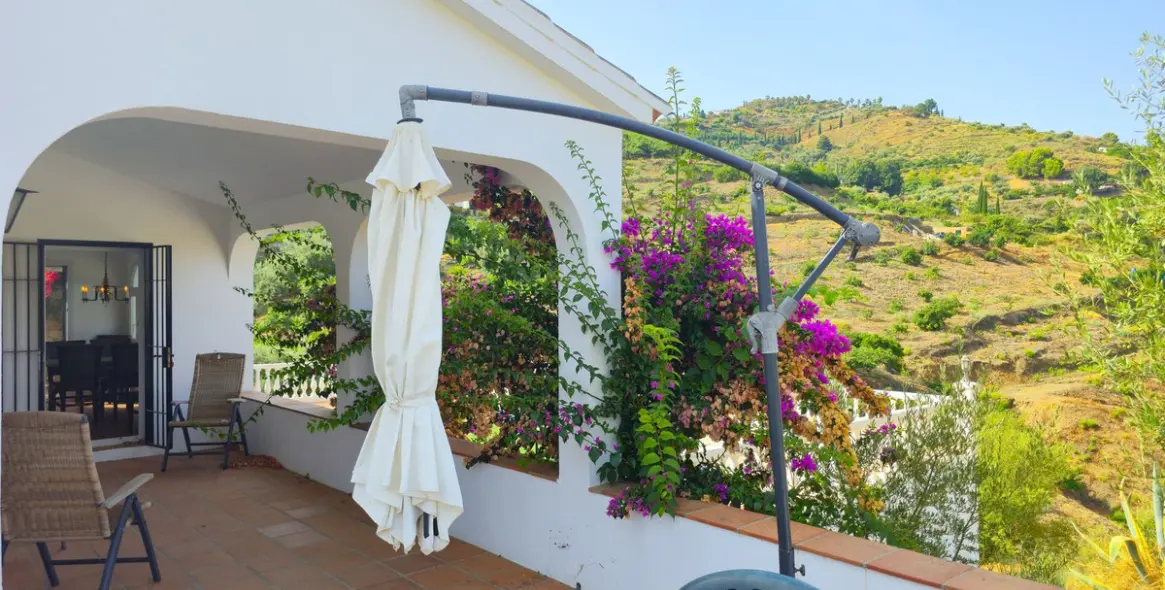 Sale of detached villa in Cómpeta 5