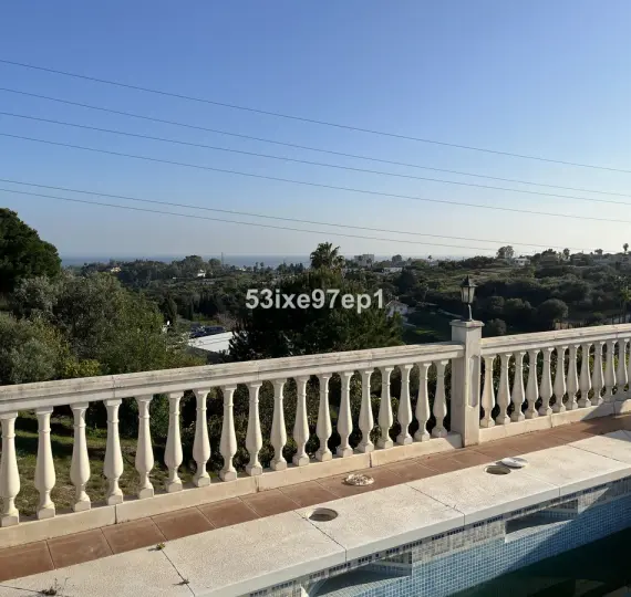 Venta de finca - cortijo en Estepona