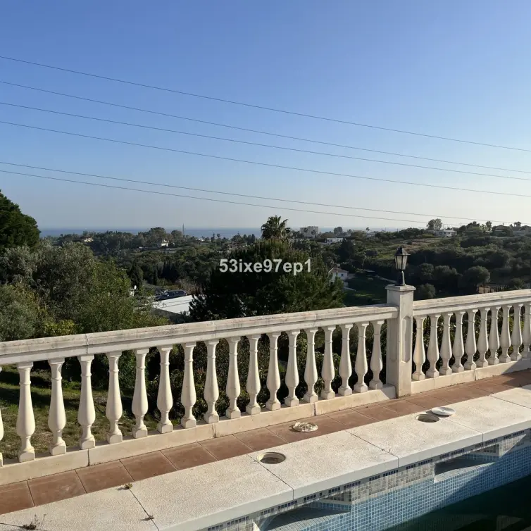 Sale of finca - cortijo in Estepona