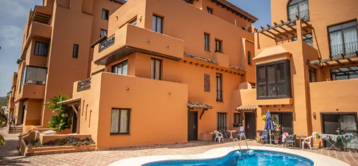 Продажа апартаментов на среднем этаже в El Paraiso 0