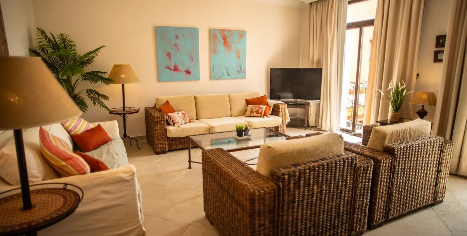 Sale of middle floor apartment in Cancelada 4