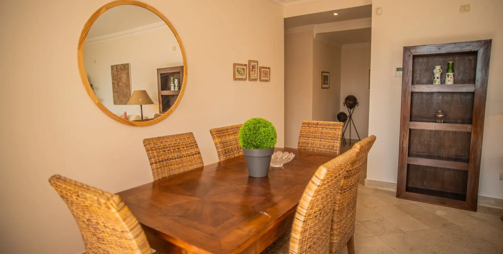 Sale of middle floor apartment in Cancelada 7