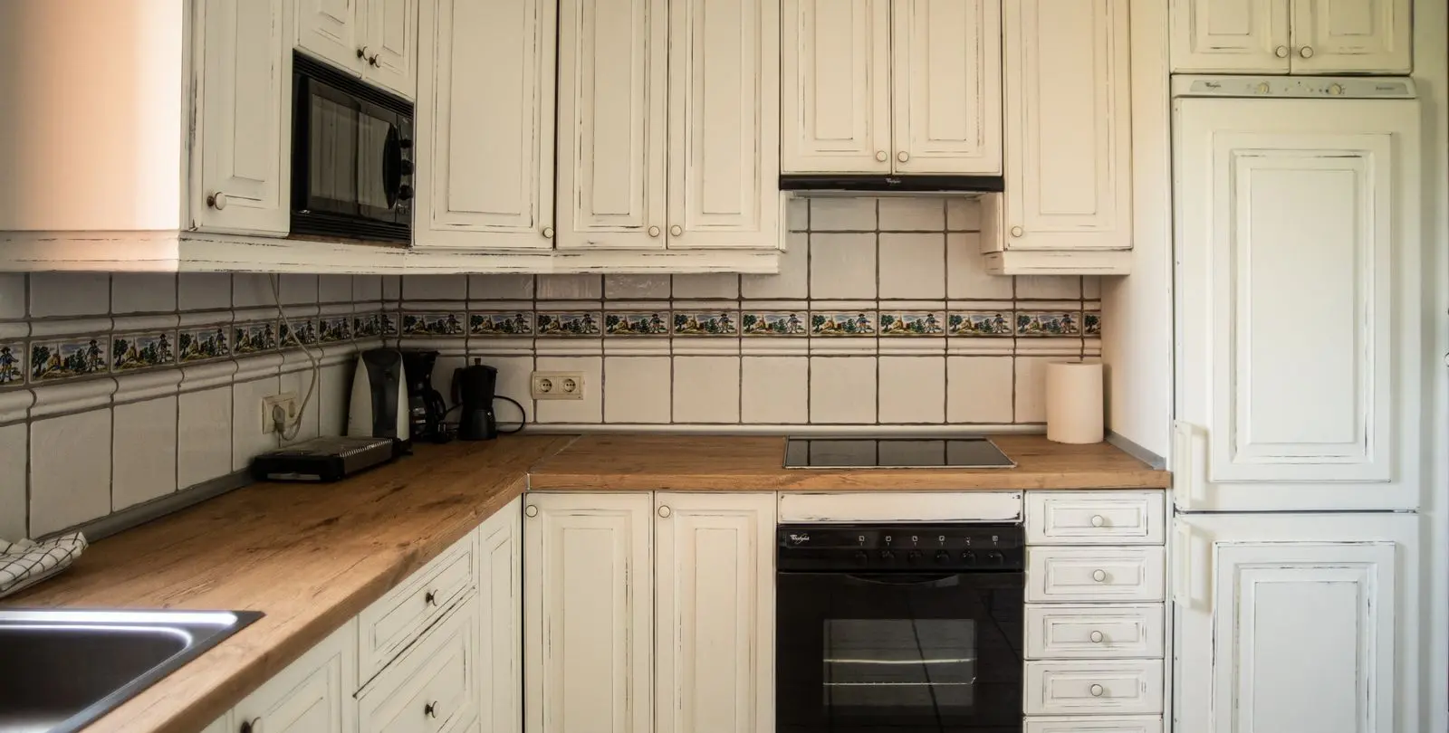 Sale of middle floor apartment in Cancelada 28