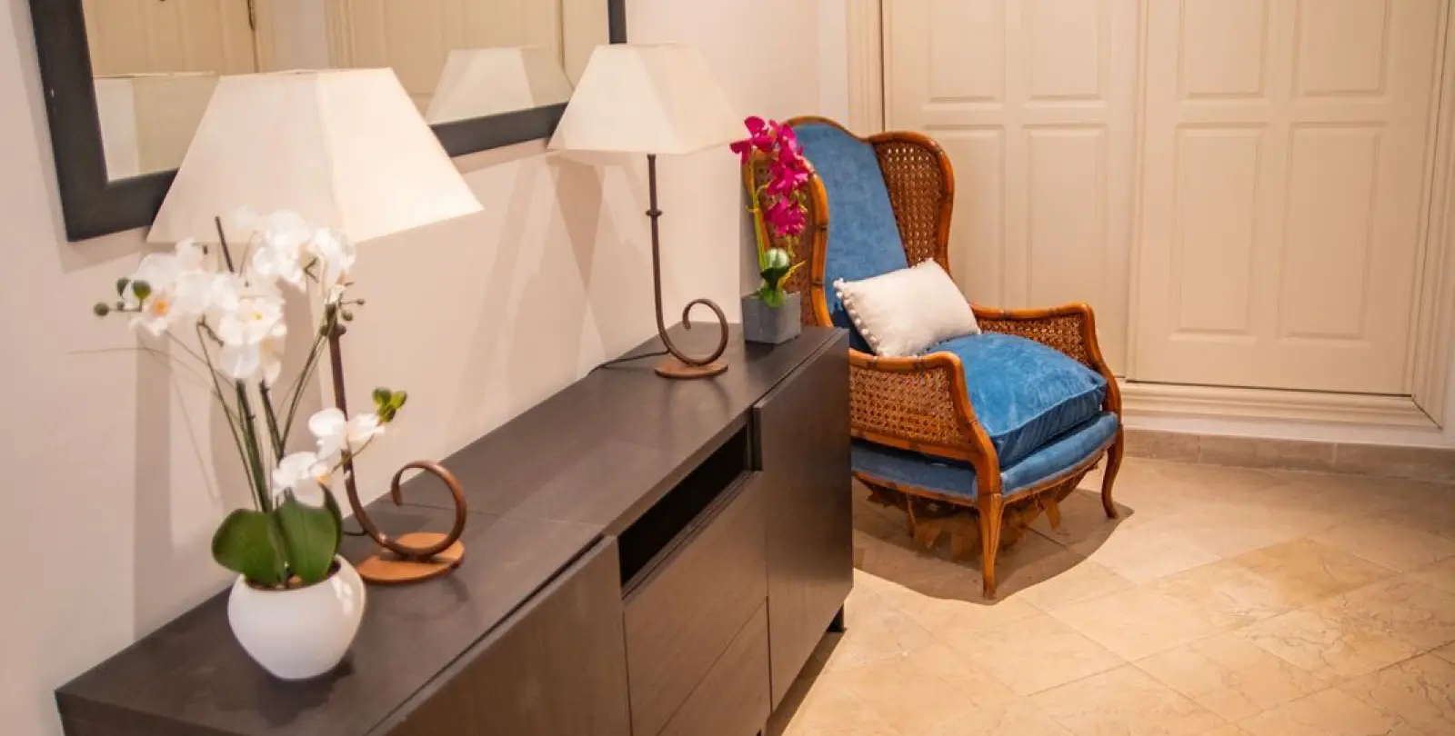 Sale of middle floor apartment in Cancelada 29