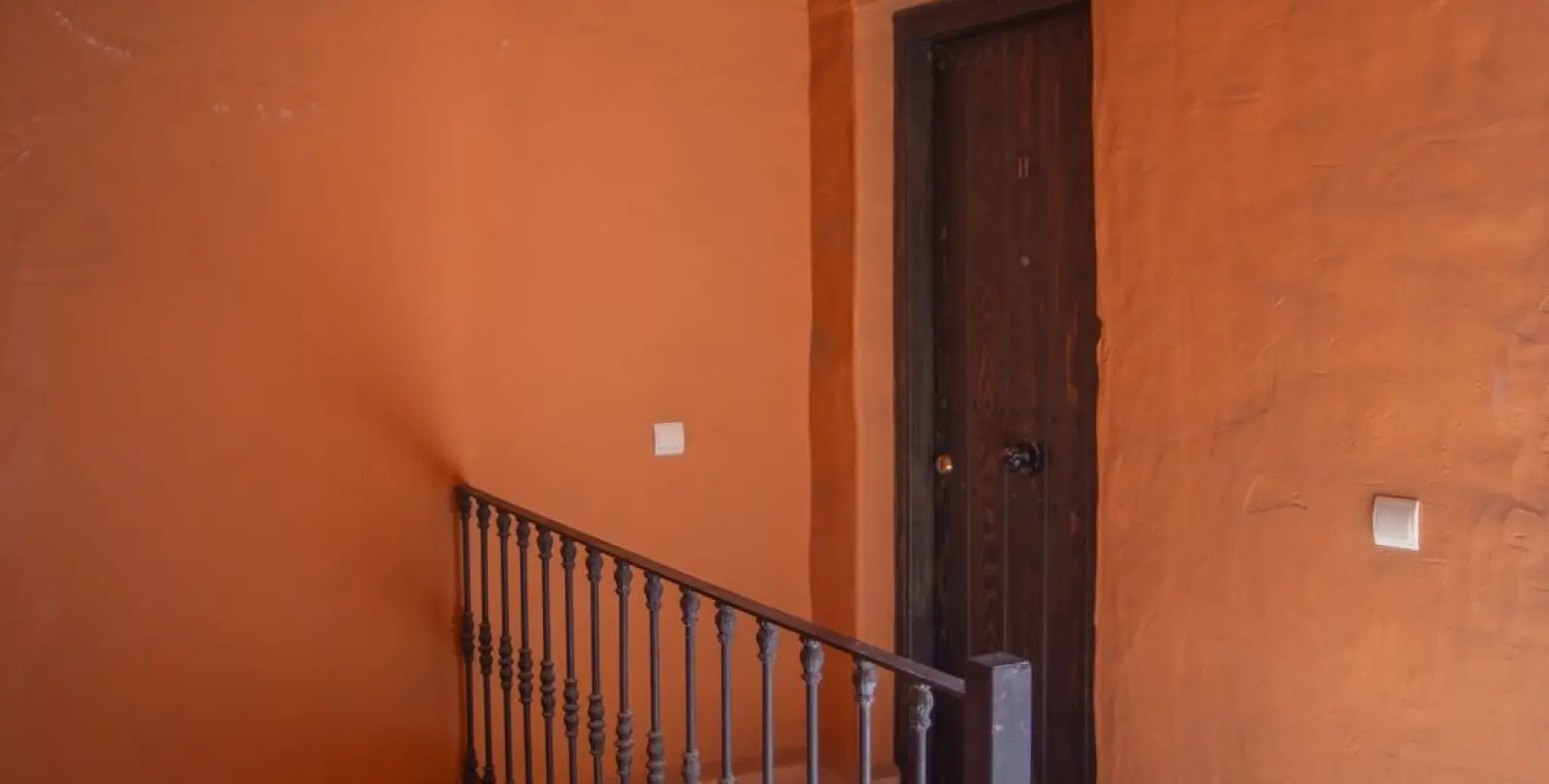 Sale of middle floor apartment in Cancelada 34