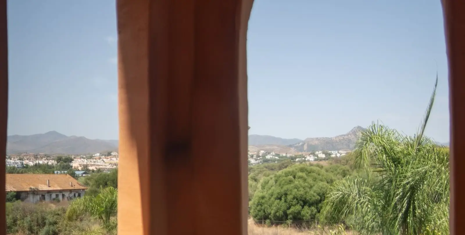 Sale of middle floor apartment in Cancelada 35