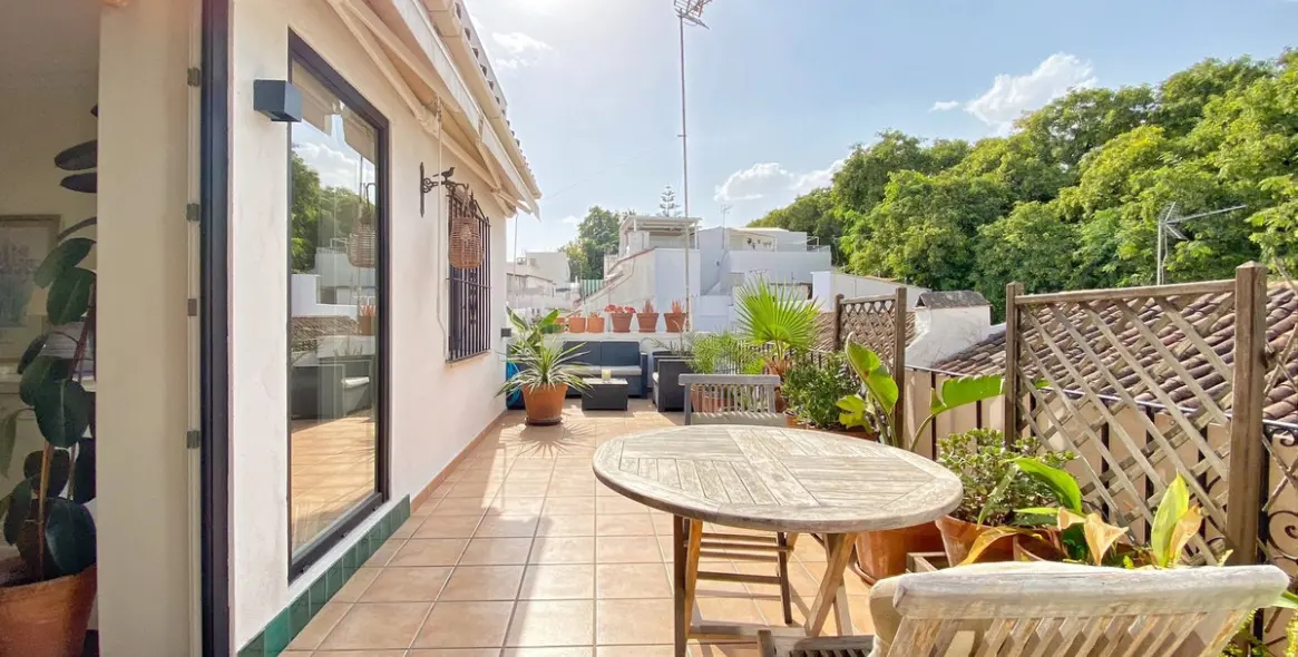 Sale of penthouse in Marbella 1