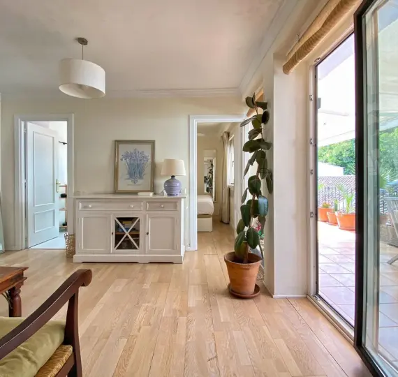 Sale of penthouse in Marbella