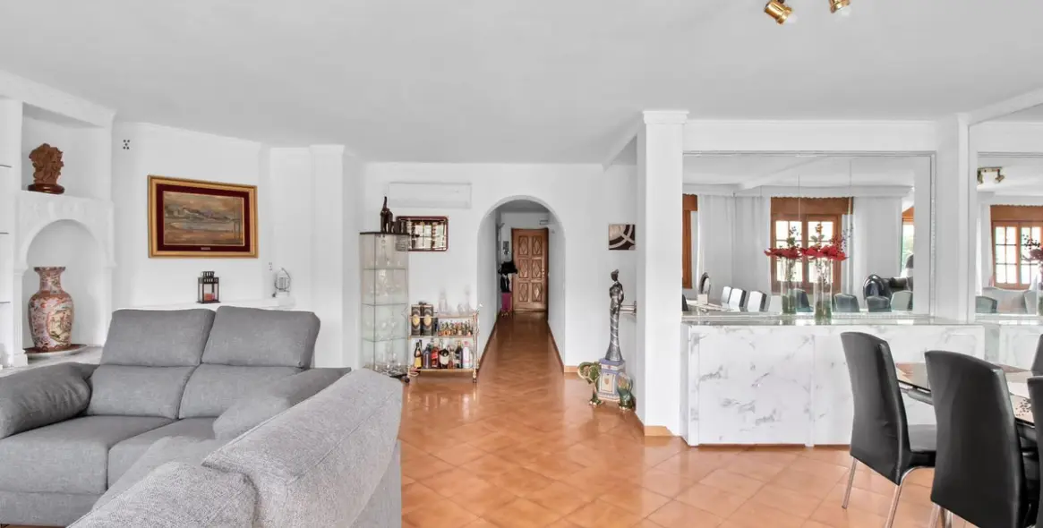 Sale of duplex in Benahavís 2